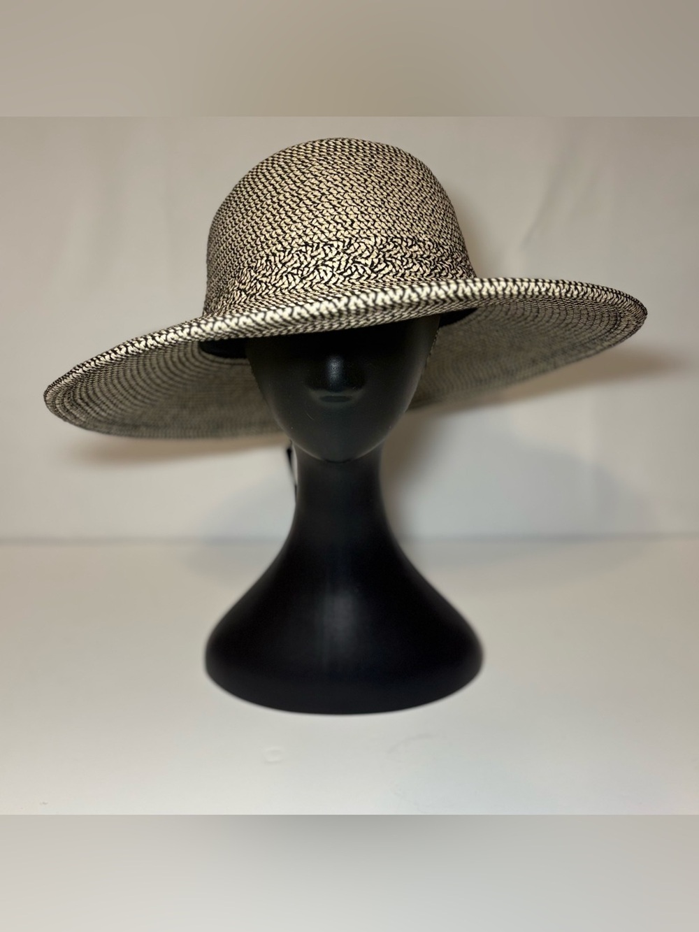 Wide Brim Straw Sun Hat - Black & White